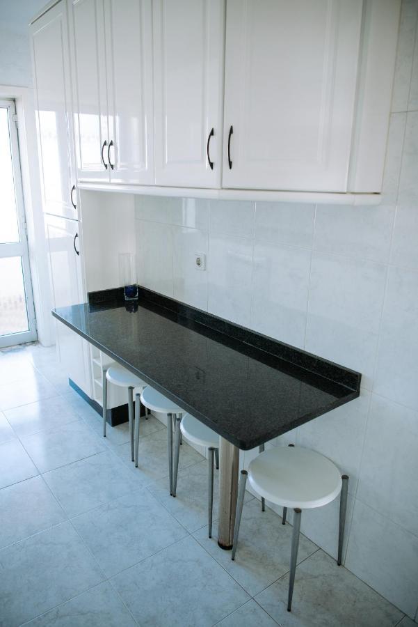 Apartamento T3 Vista Mar - Anzol فيلا دو كوندي المظهر الخارجي الصورة
